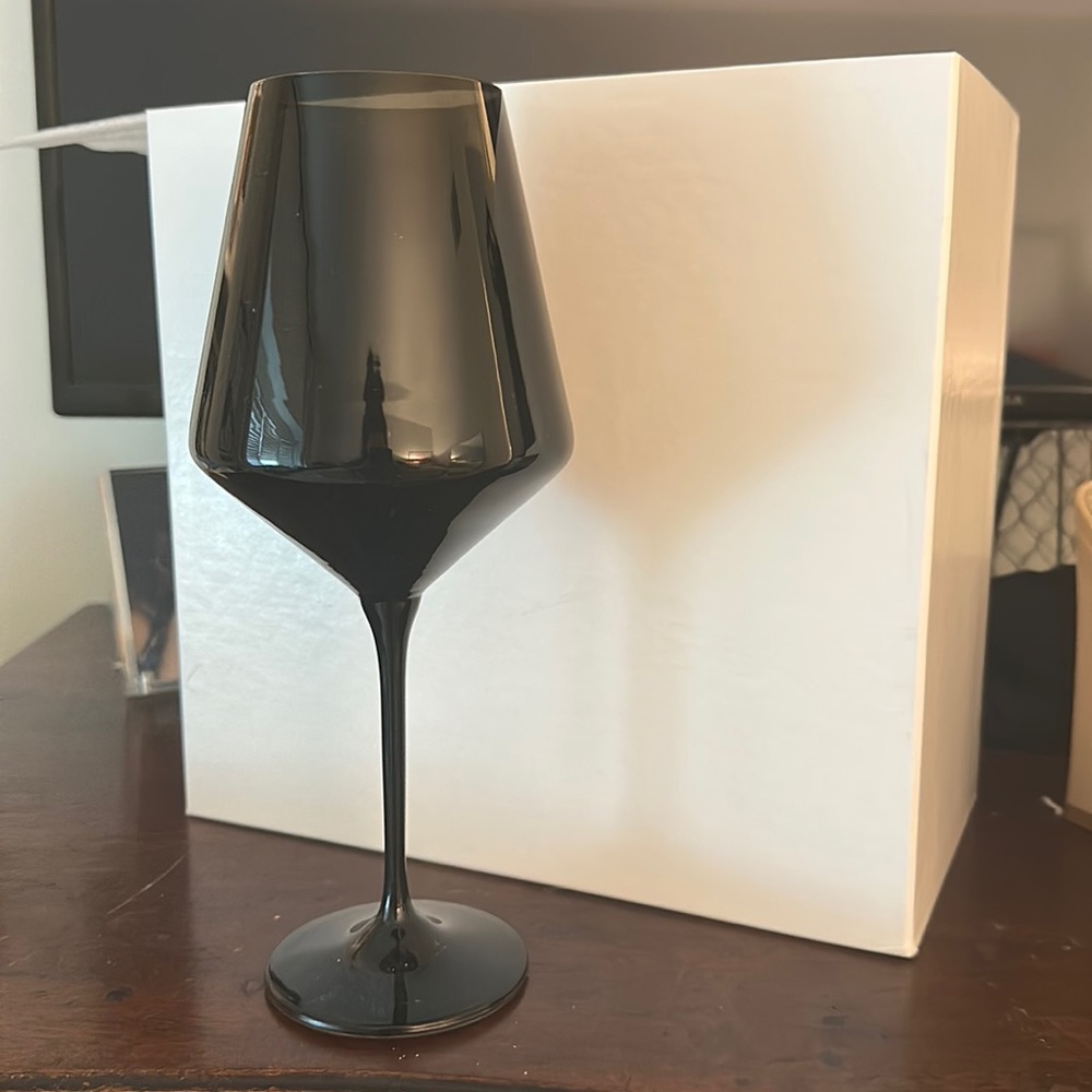Estelle Wine Glass